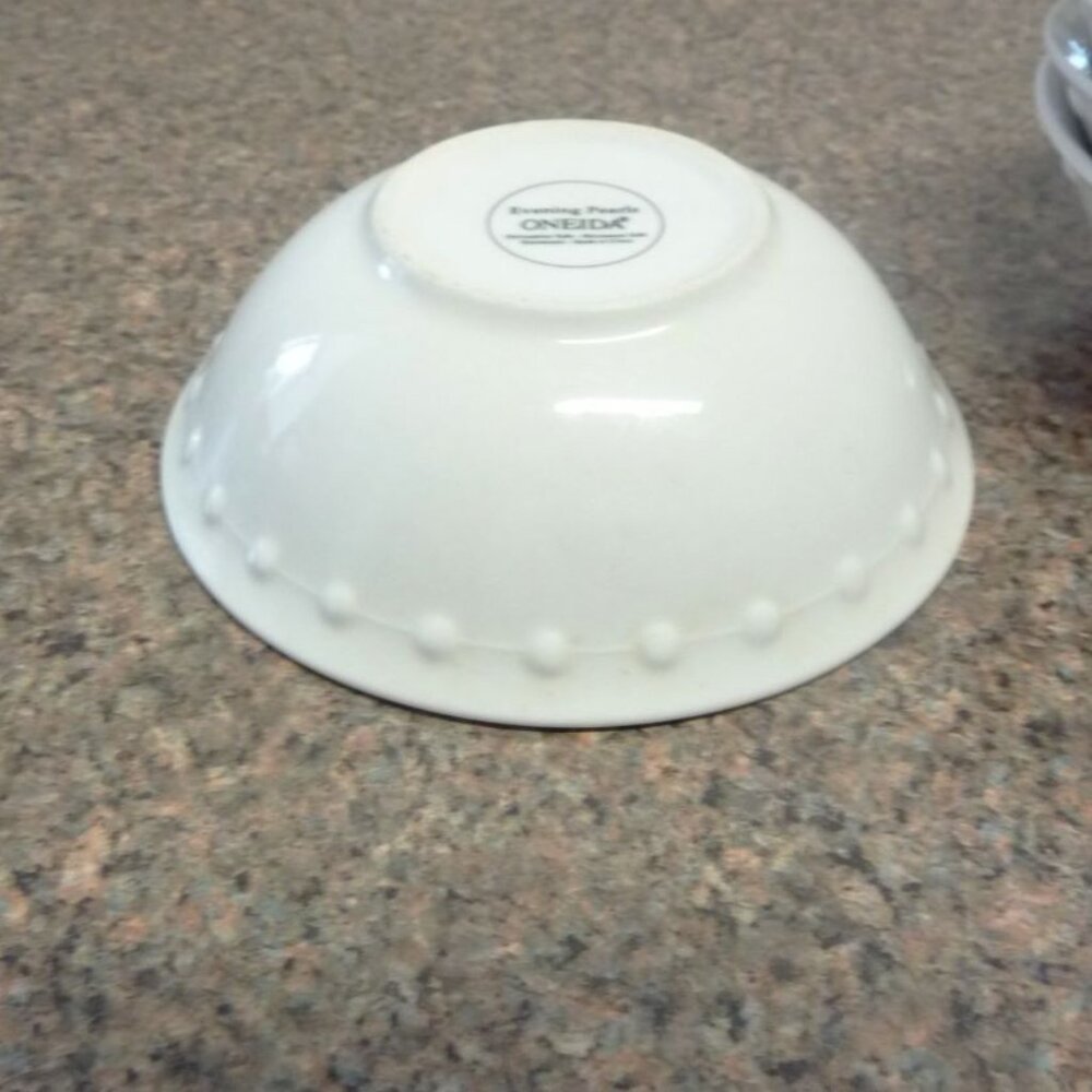 Set of 6 White bowls by Oneida "Evening Pearls" Coupe Soup Bowls 6.25" Bowls